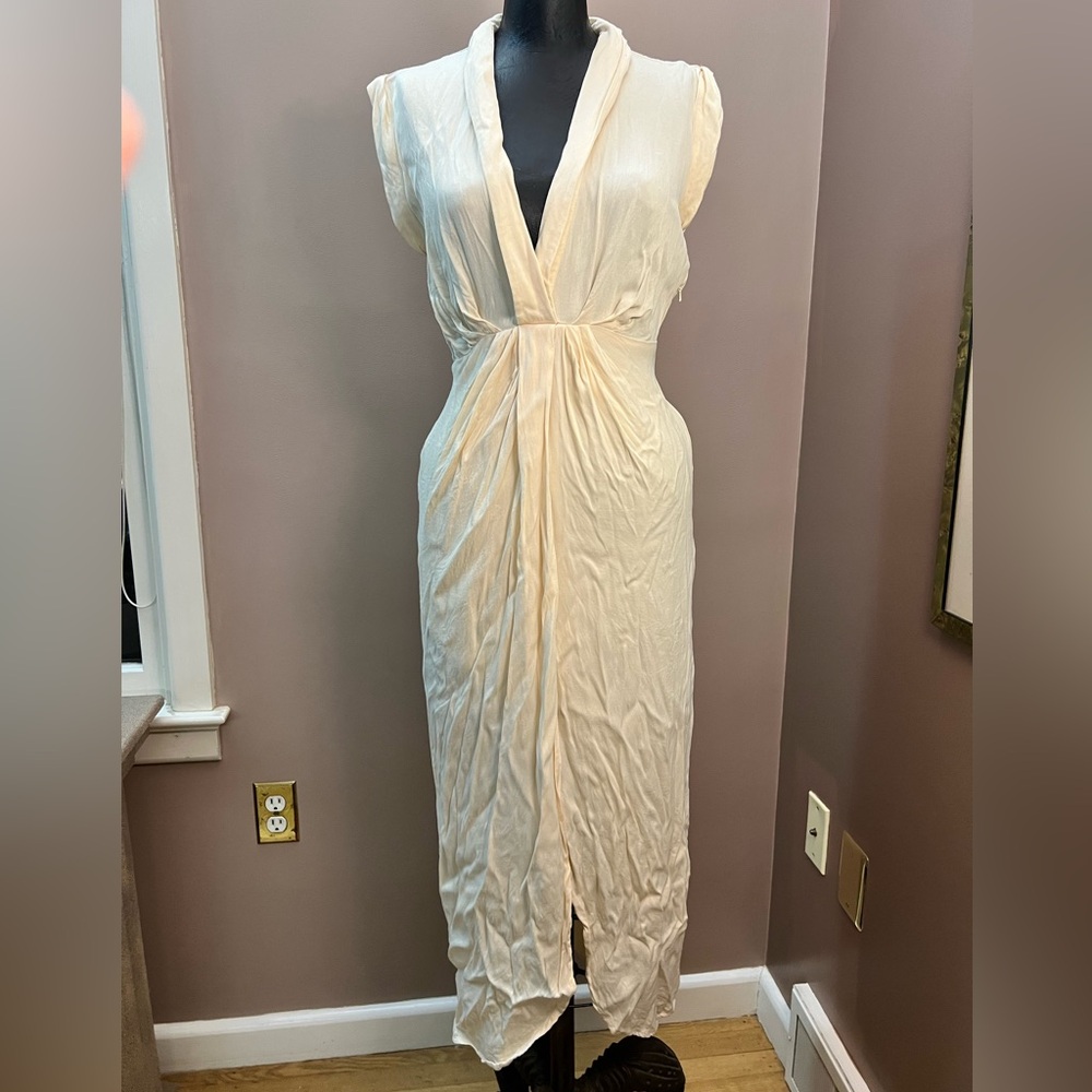 Anthropologie Sleeveless V-Neck Twist-Front Ivory Dress Buttery Fabric Size 0